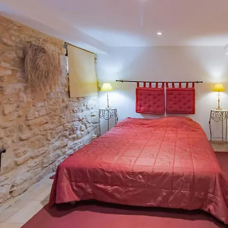 Сasa de vacaciones Monfort In By Interhome